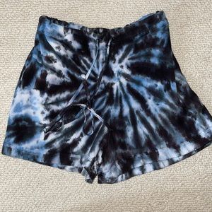 Hard tail high rise tie dye shorts